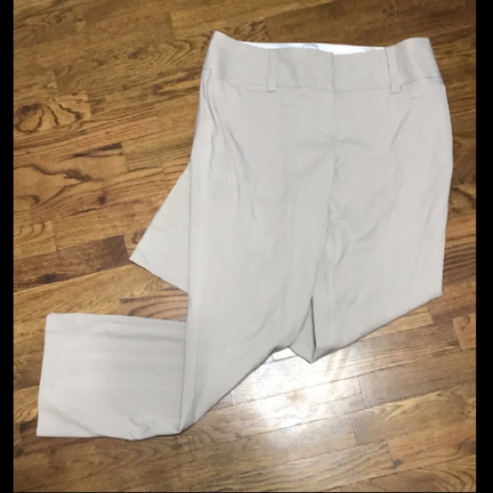 Maurices tan pants. 9/10 short.